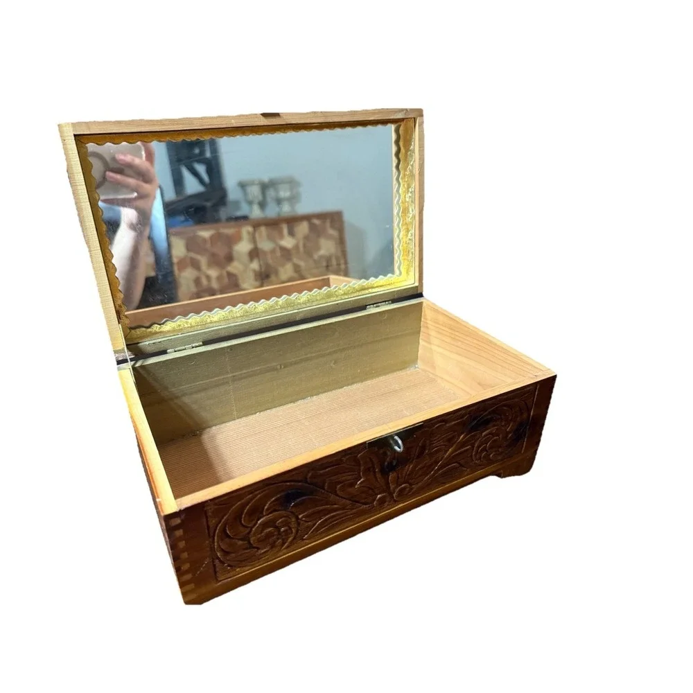 Vintage wood carved jewelry box scene on top mirror lock 11x4.5x6